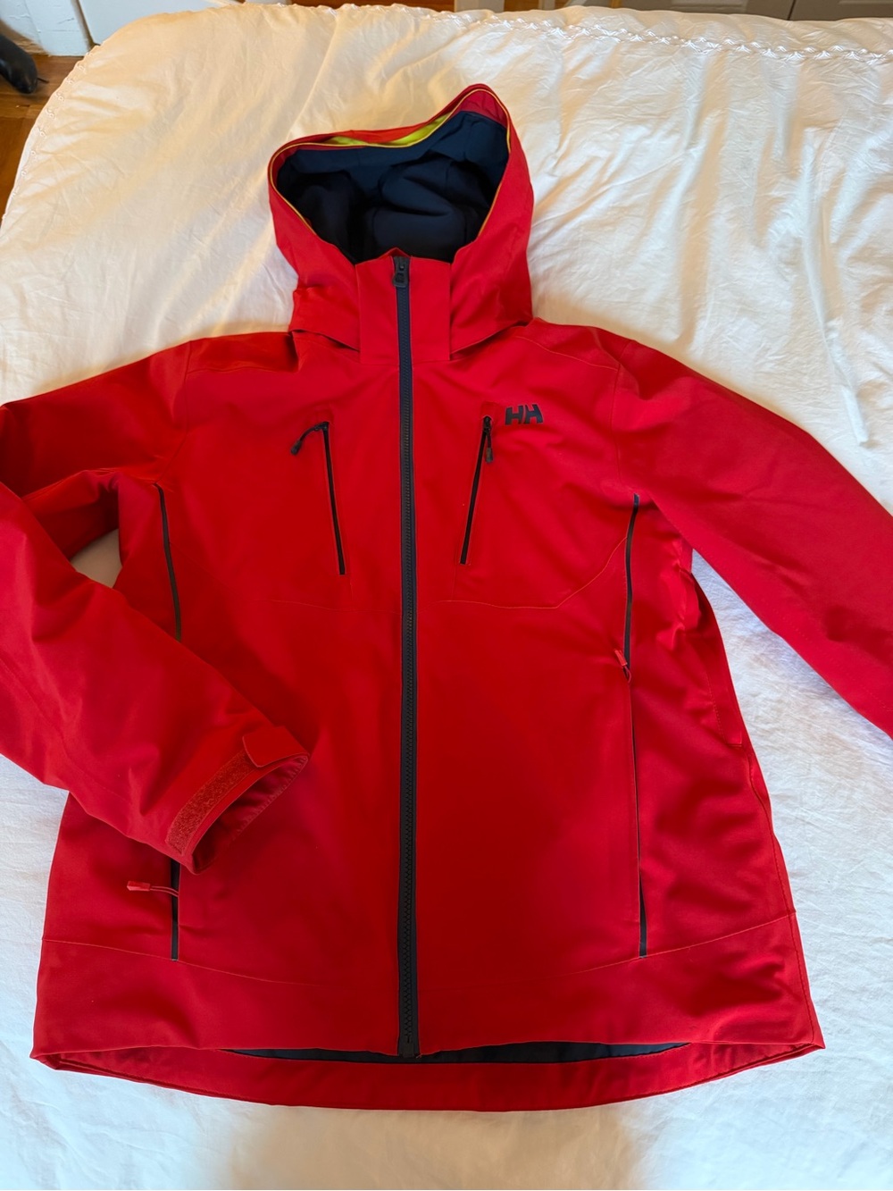 Helly Hansen - like new. Ski. Jacket, foul weather gear